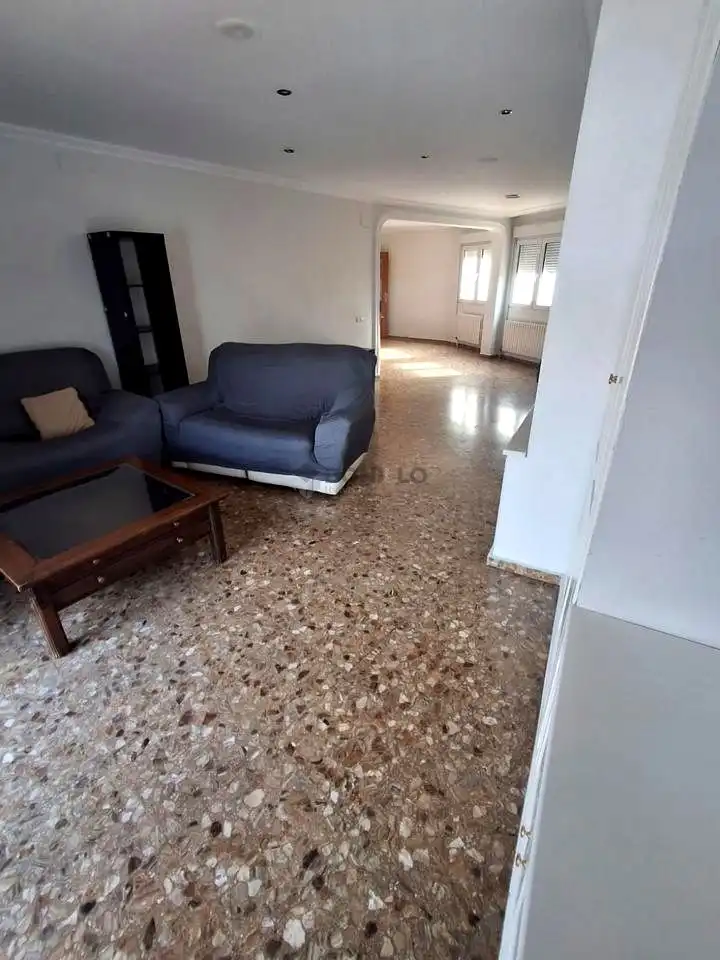 Dúplex en venta en Teruel con Calefacción, Terraza y Amueblado