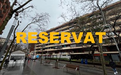 Exterior view of Flat for sale in  Barcelona Capital  with Balcony