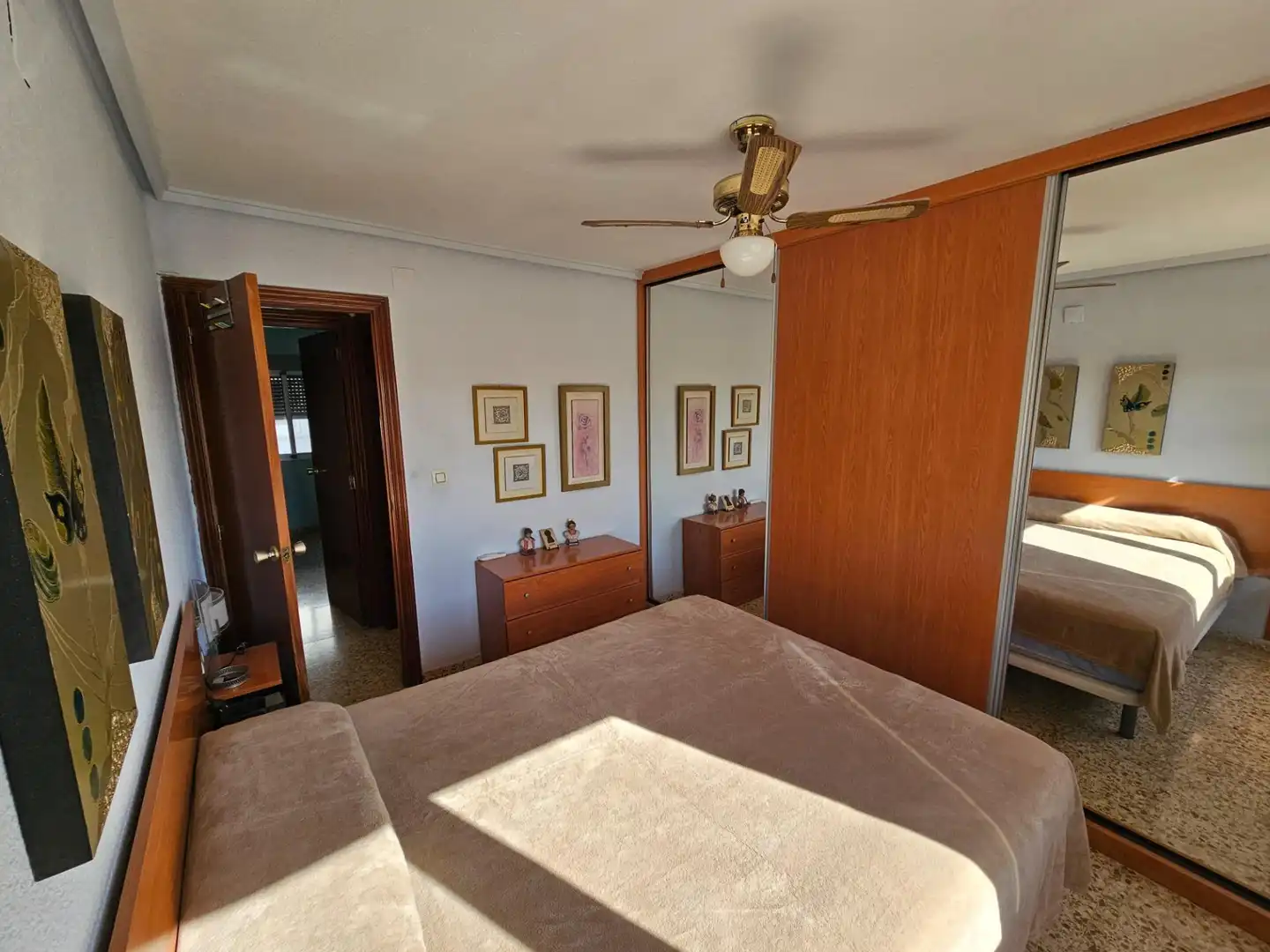 Habitación de Piso en venta en Valencia con Aire acondicionado