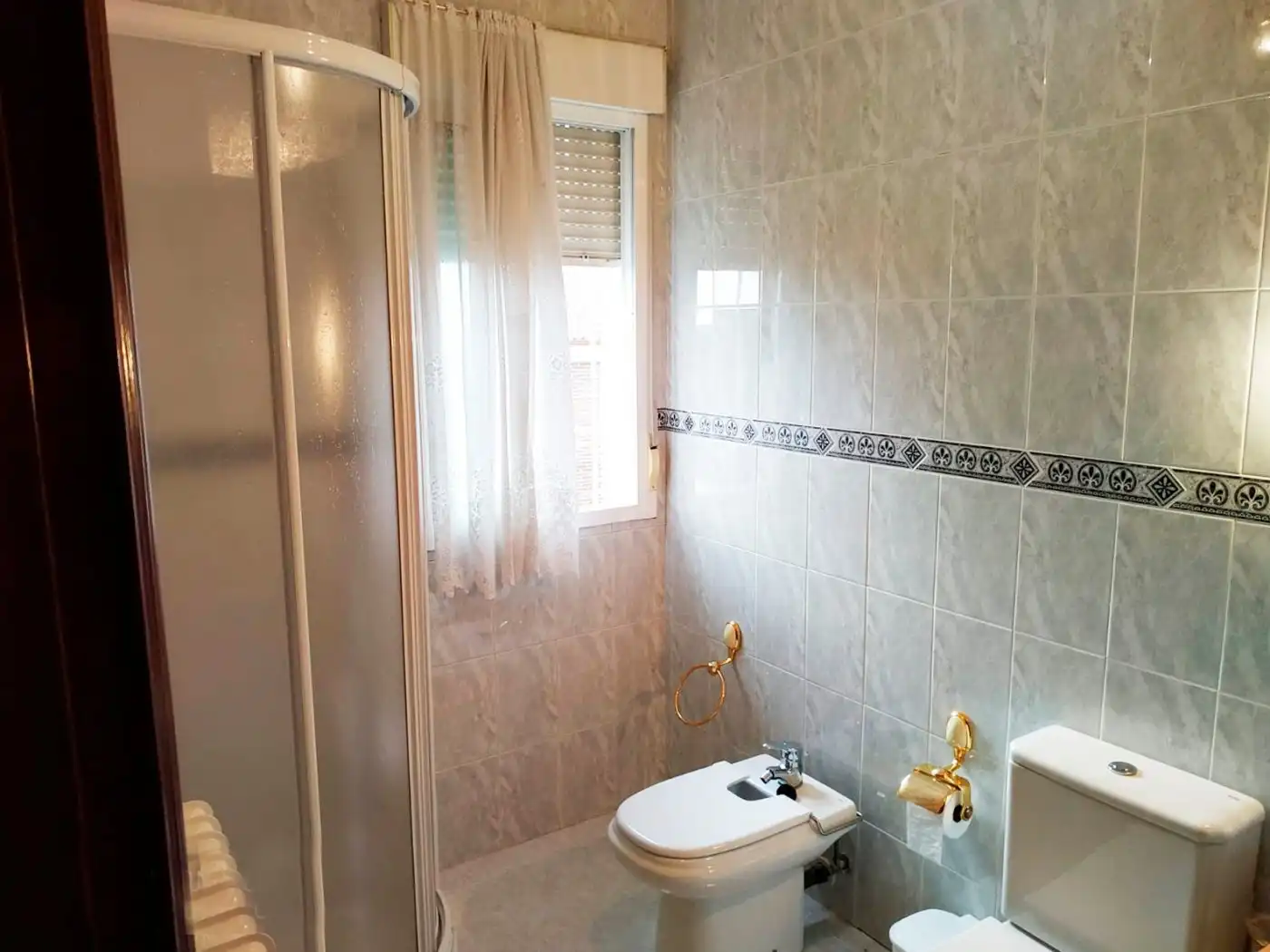 Bany de Casa o xalet en venda en Castellanos de Villiquera amb Calefacció, Terrassa i Traster