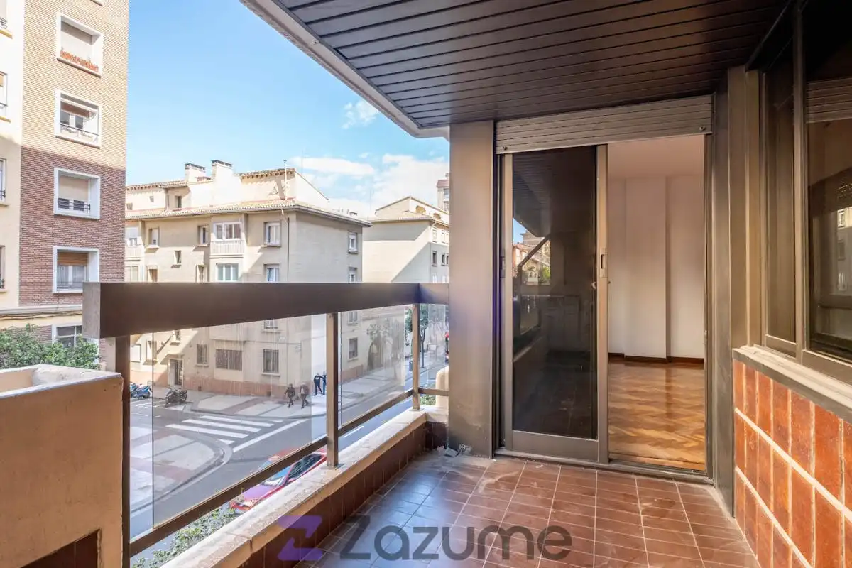 Terraza de Piso de alquiler en Zaragoza con Calefacción, Parquet y Terraza