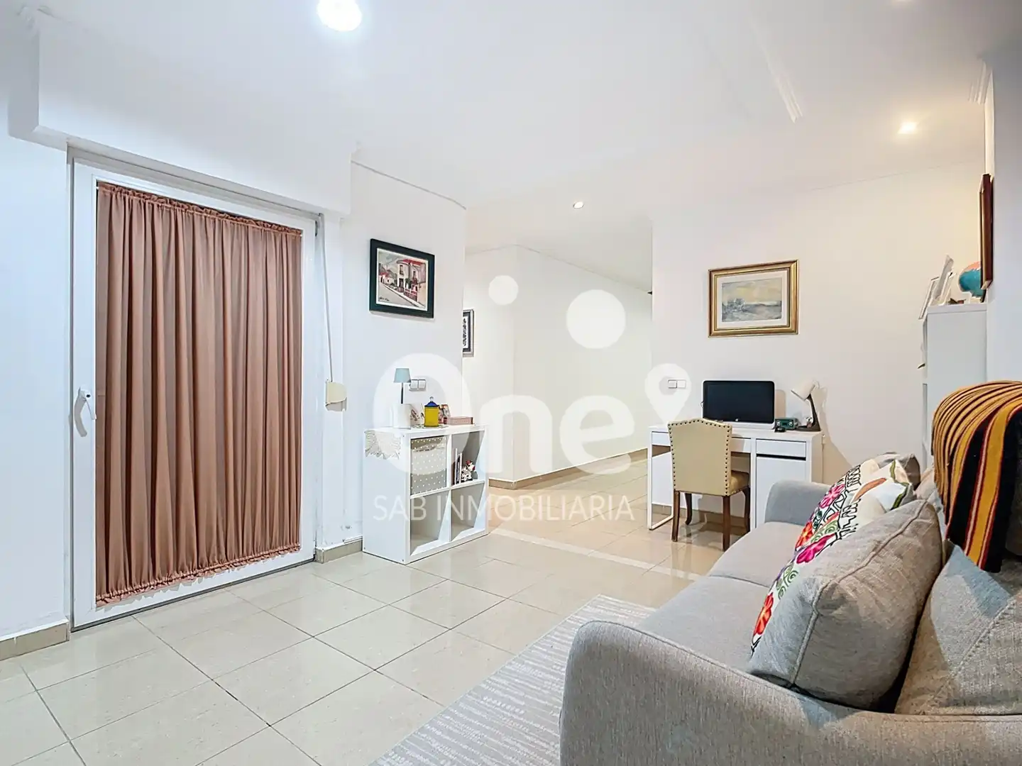 Sala de estar de Piso en venta en San Antonio de Benagéber con Aire acondicionado, Calefacción y Terraza