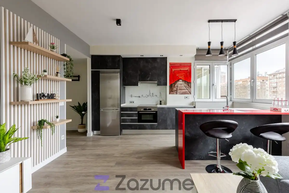 Cuina de Pis de lloguer en  Madrid Capital amb Aire condicionat, Calefacció i Moblat