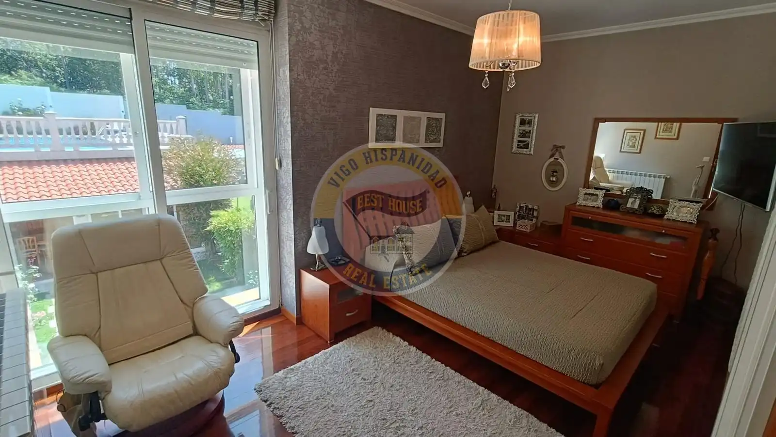 Habitación de Casa adosada en venta en Vigo  con Calefacción, Terraza y Trastero