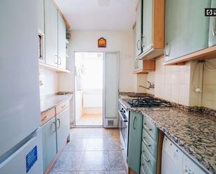 Kitchen of Flat to share in  Madrid Capital  with Air Conditioner and Terrace