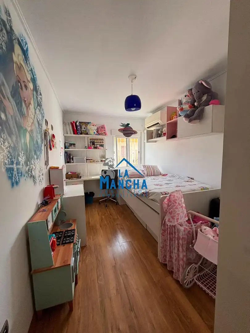 Bedroom of Flat for sale in Albacete  with Air Conditioner, Heating and Furnished