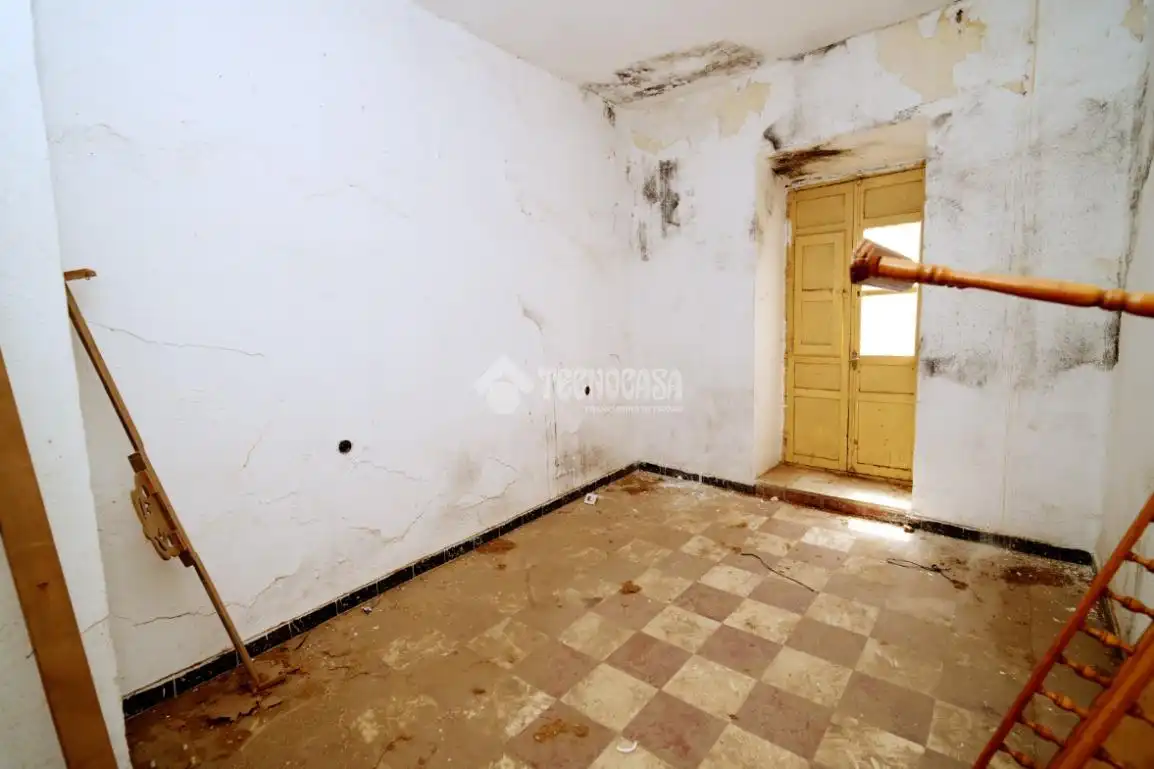Einfamilien-Reihenhaus zum Verkauf in Linares