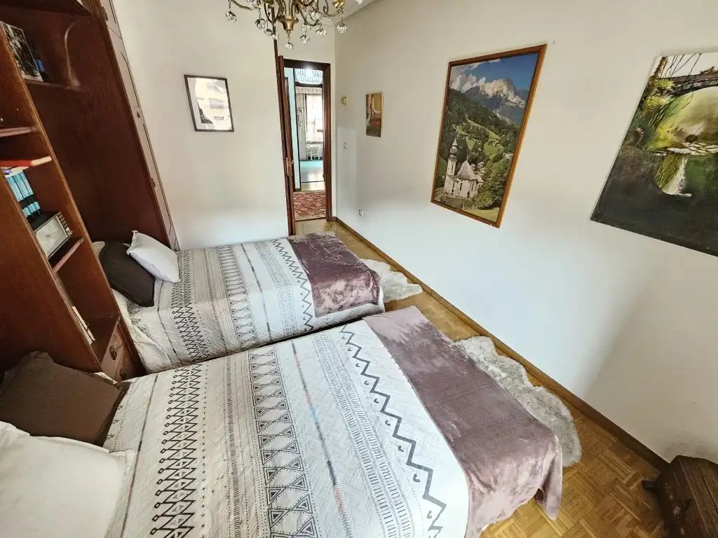 Bedroom of Flat for sale in Avilés