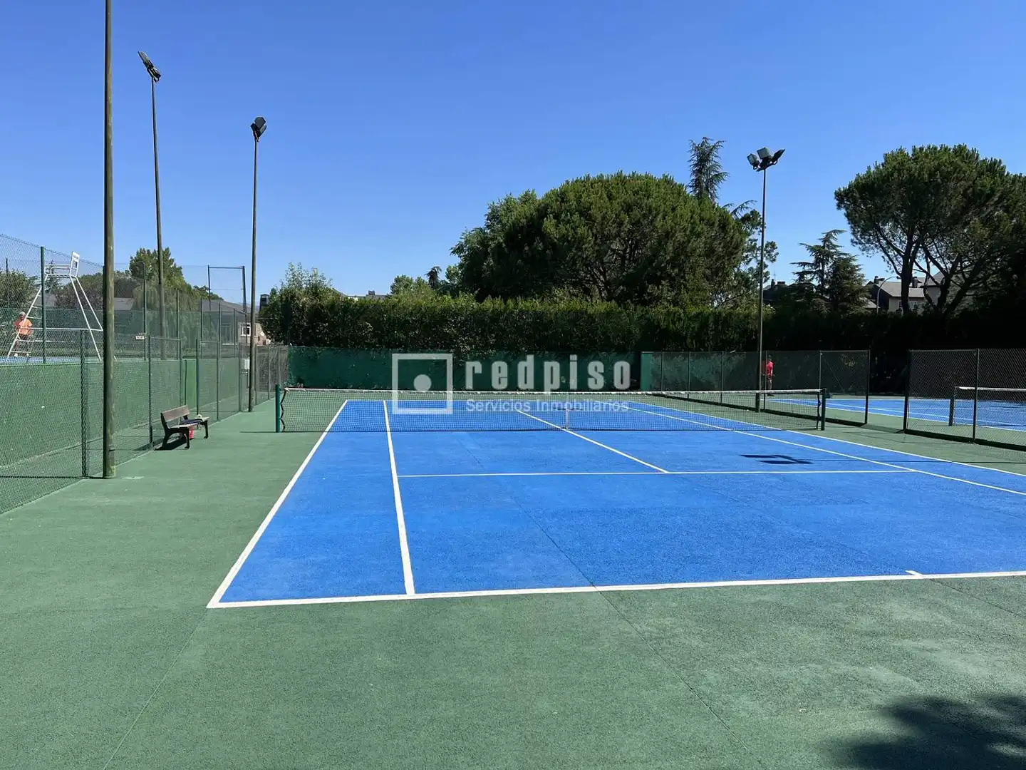 Aparcament de Pis en venda en Collado Villalba amb Calefacció, Jardí privat i Terrassa