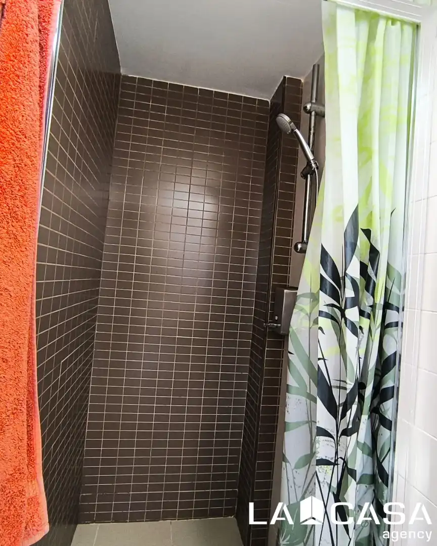 Baño de Piso en venta en Sevilla con Terraza