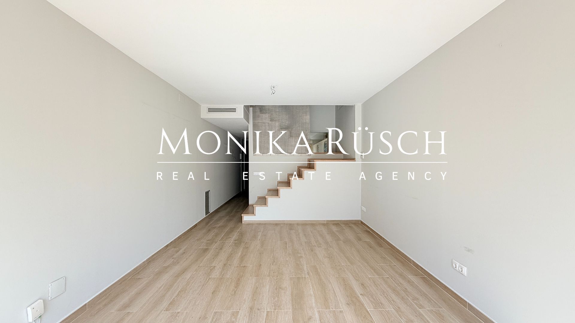 Exterior view of Single-family semi-detached for sale in Molins de Rei  with Air Conditioner and Heating