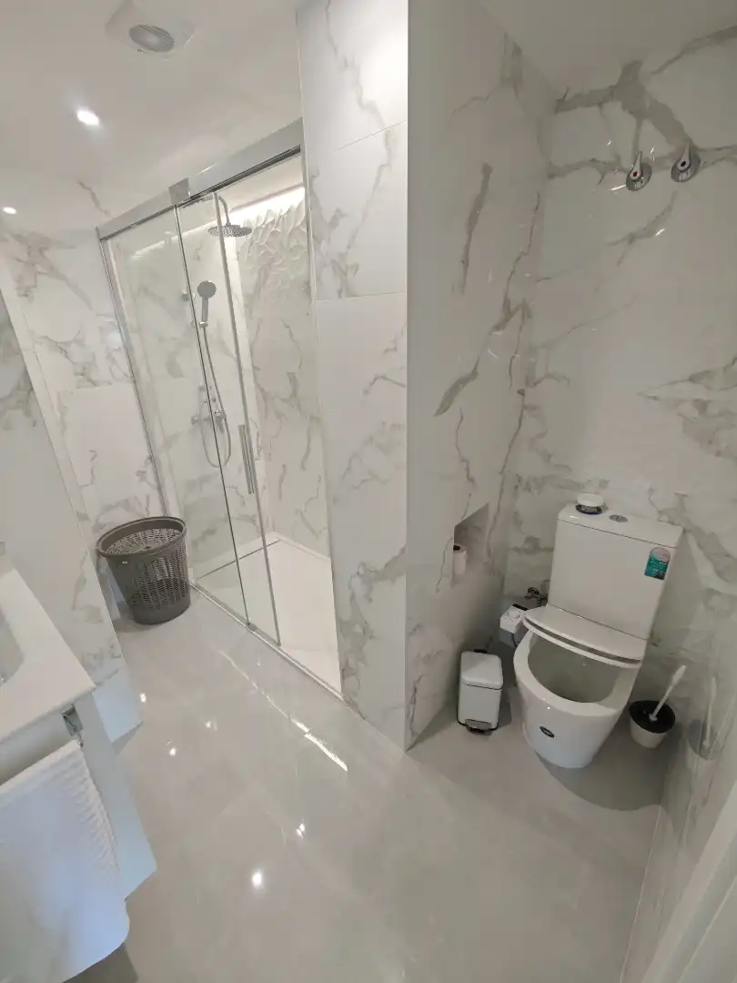 Bathroom of Flat for sale in Elche / Elx  with Air Conditioner, Heating and Private garden