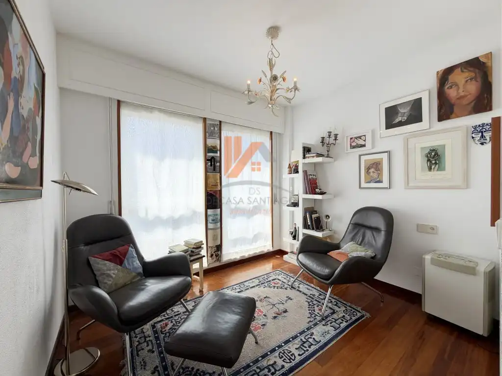 Sala de estar de Casa adosada en venta en Brión con Jardín privado, Trastero y Horno
