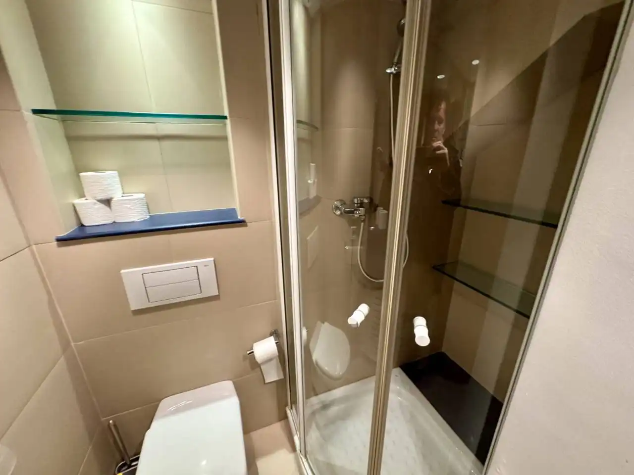 Bathroom of Houses for sale in Cerdanyola del Vallès  with Air Conditioner, Heating and Private garden