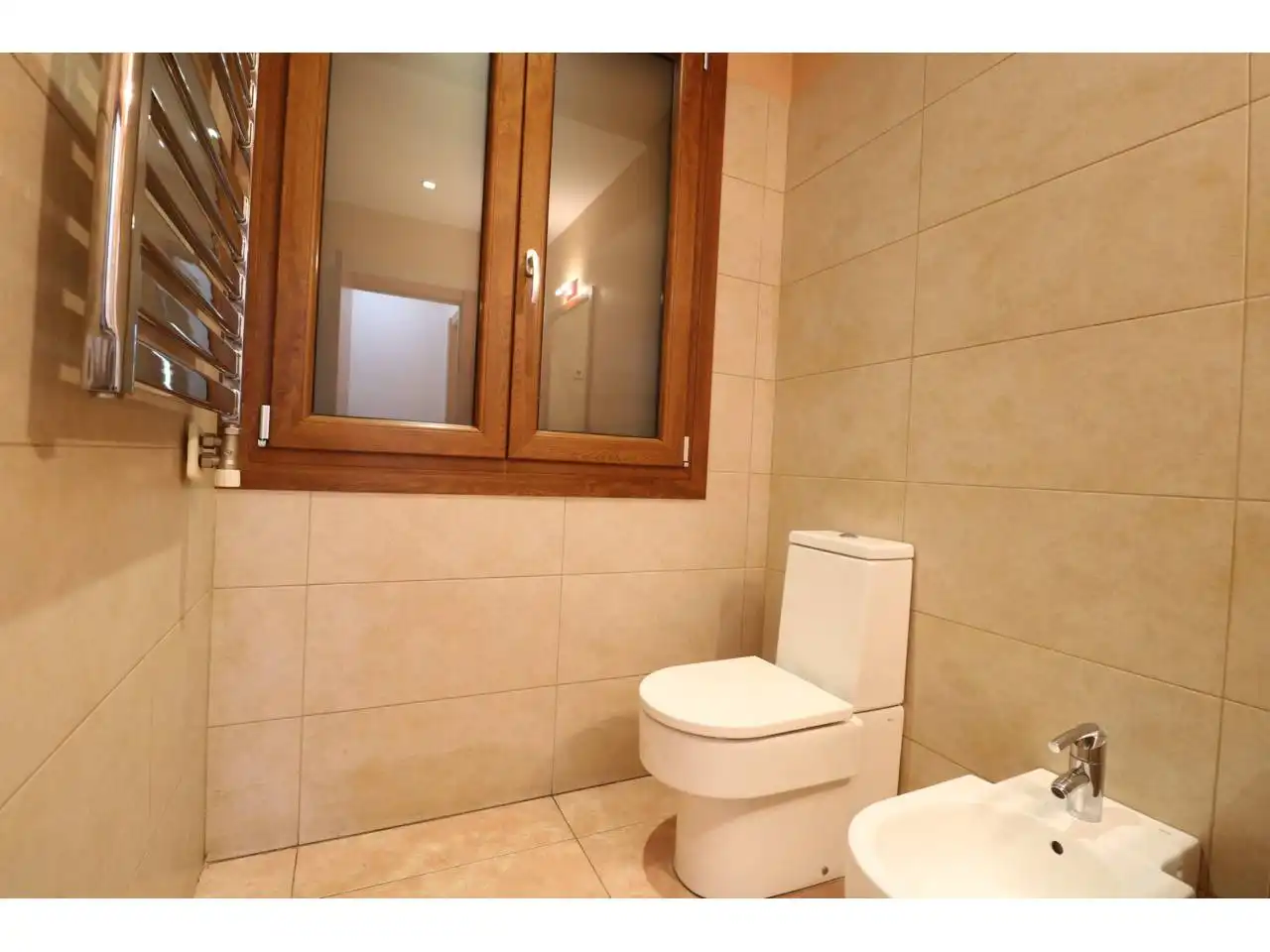 Bany de Casa o xalet en venda en Cerdanyola del Vallès