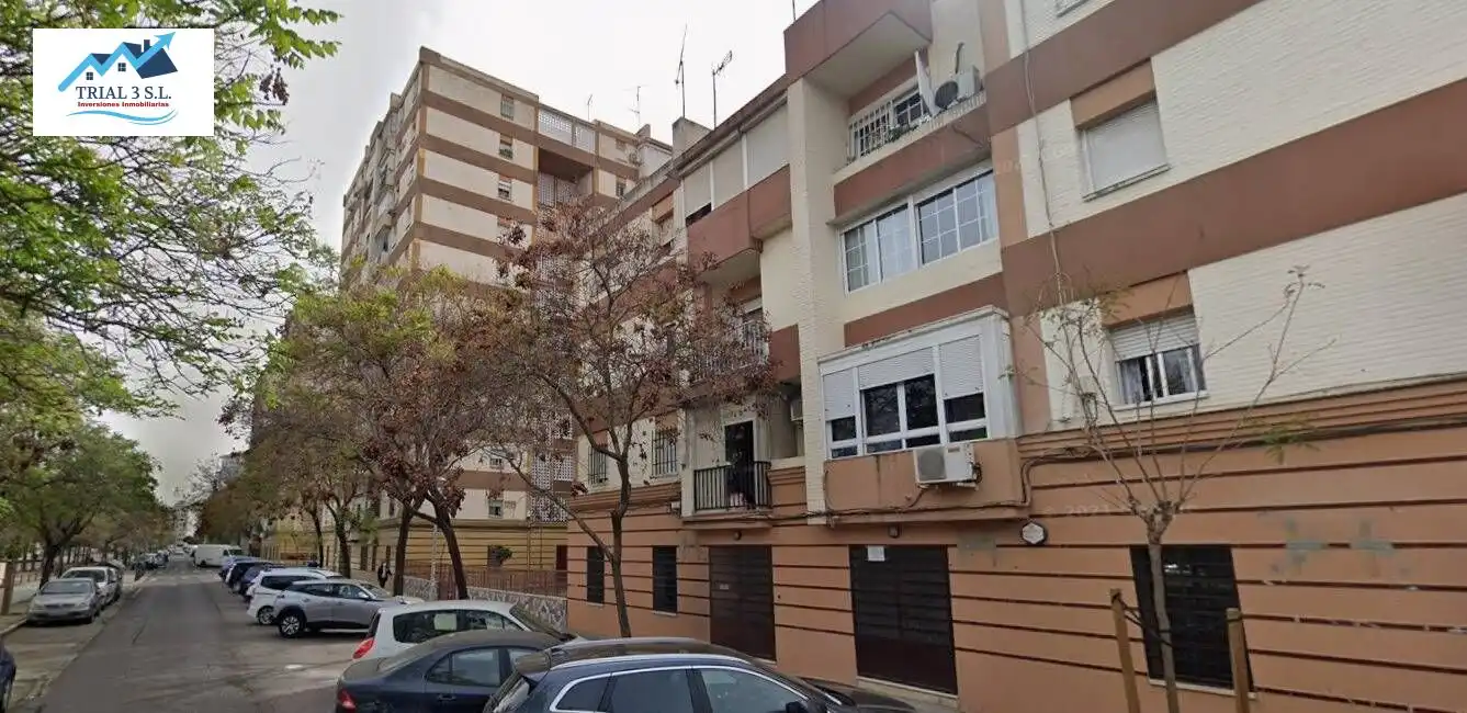 Vista exterior de Piso en venta en Sevilla