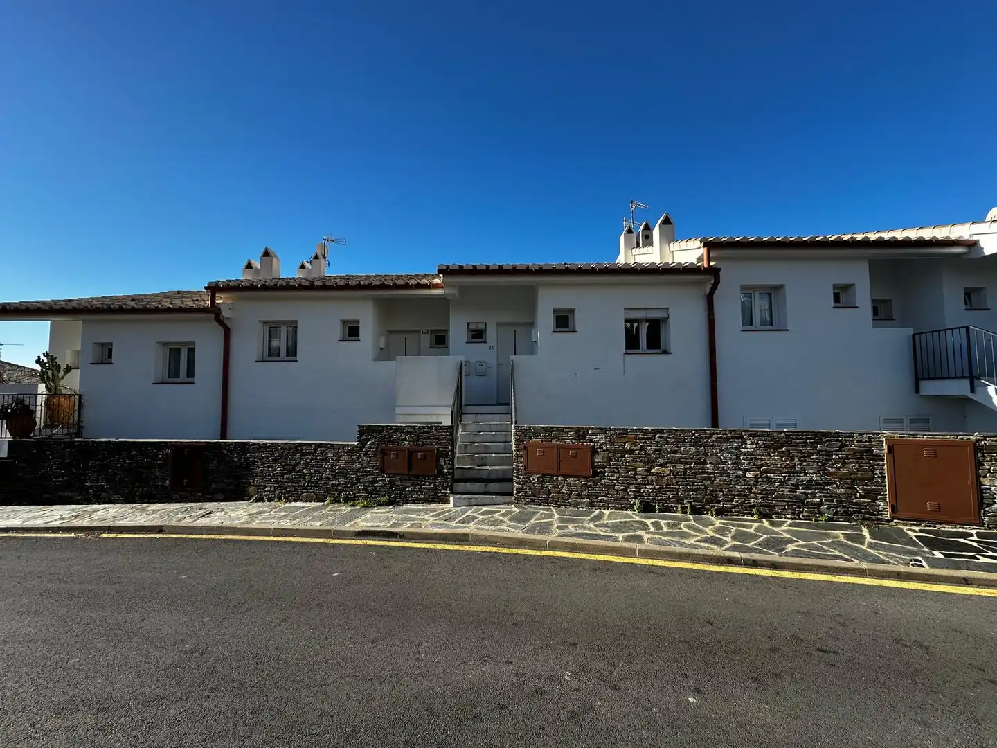 Vista exterior de Casa o xalet en venda en Cadaqués amb Moblat