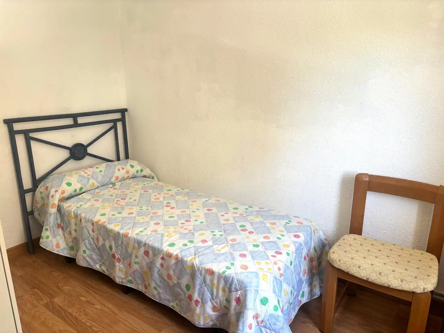 Bedroom of Flat for rent in Madrid