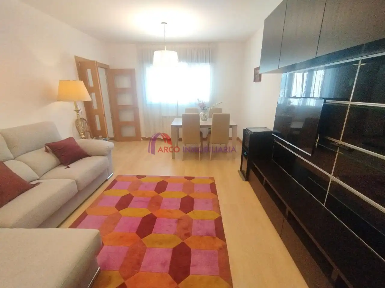 Sala d'estar de Casa o xalet de lloguer en Burgos amb Calefacció, Jardí privat i Moblat