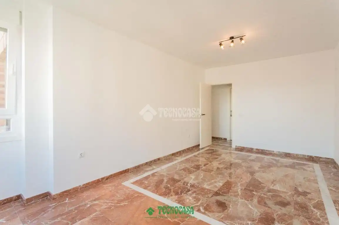 Habitación de Piso en venta en Almería con Aire acondicionado