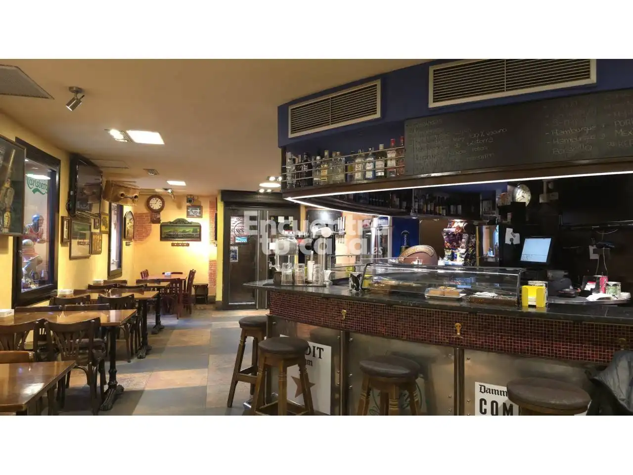 Local comercial en venda a Calle Rodrigo Ximenez de Rada 18
