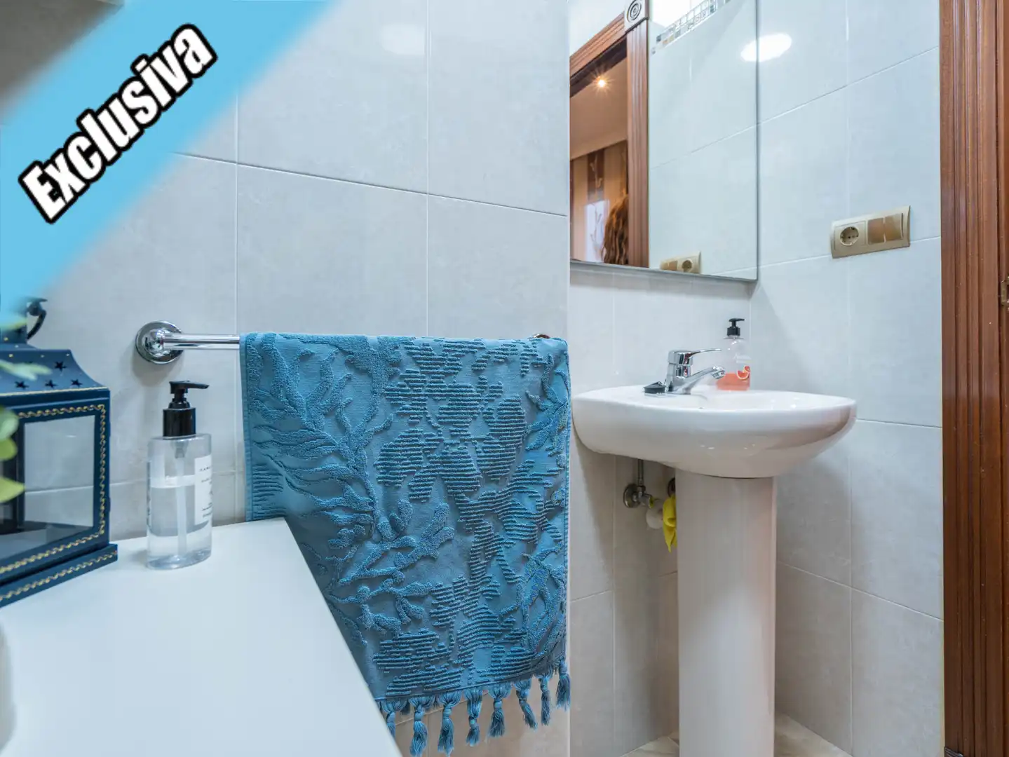 Badezimmer von Maisonette zum Verkauf in Laredo mit Heizung, Parkett und Balkon