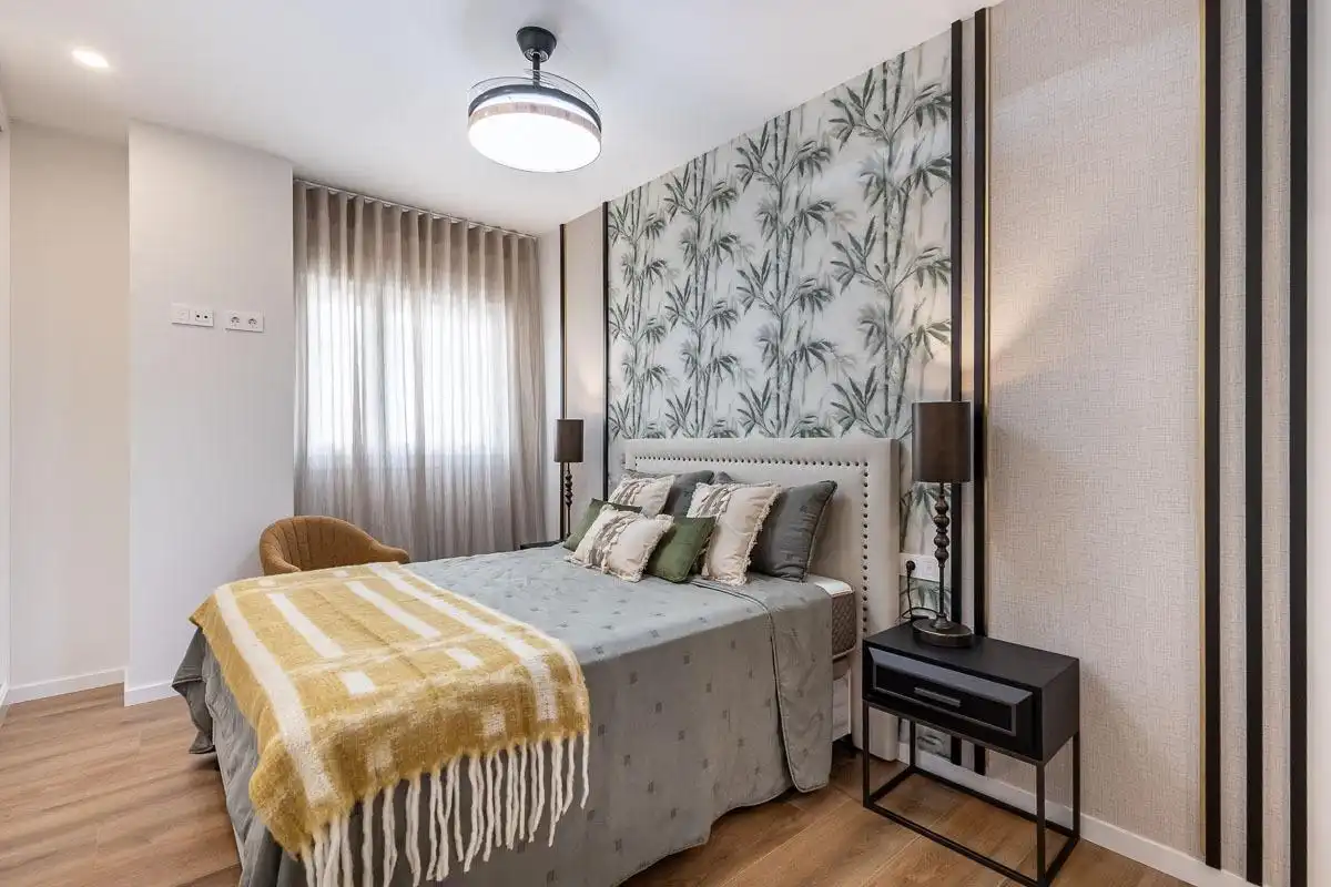 Habitación de Piso de alquiler en Granada con Terraza, Amueblado y Piscina comunitaria