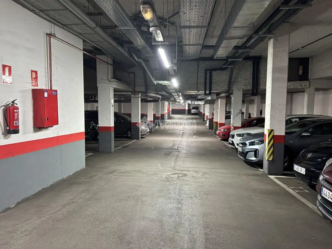 Parking de Piso en venta en Las Rozas de Madrid con Aire acondicionado, Calefacción y Terraza
