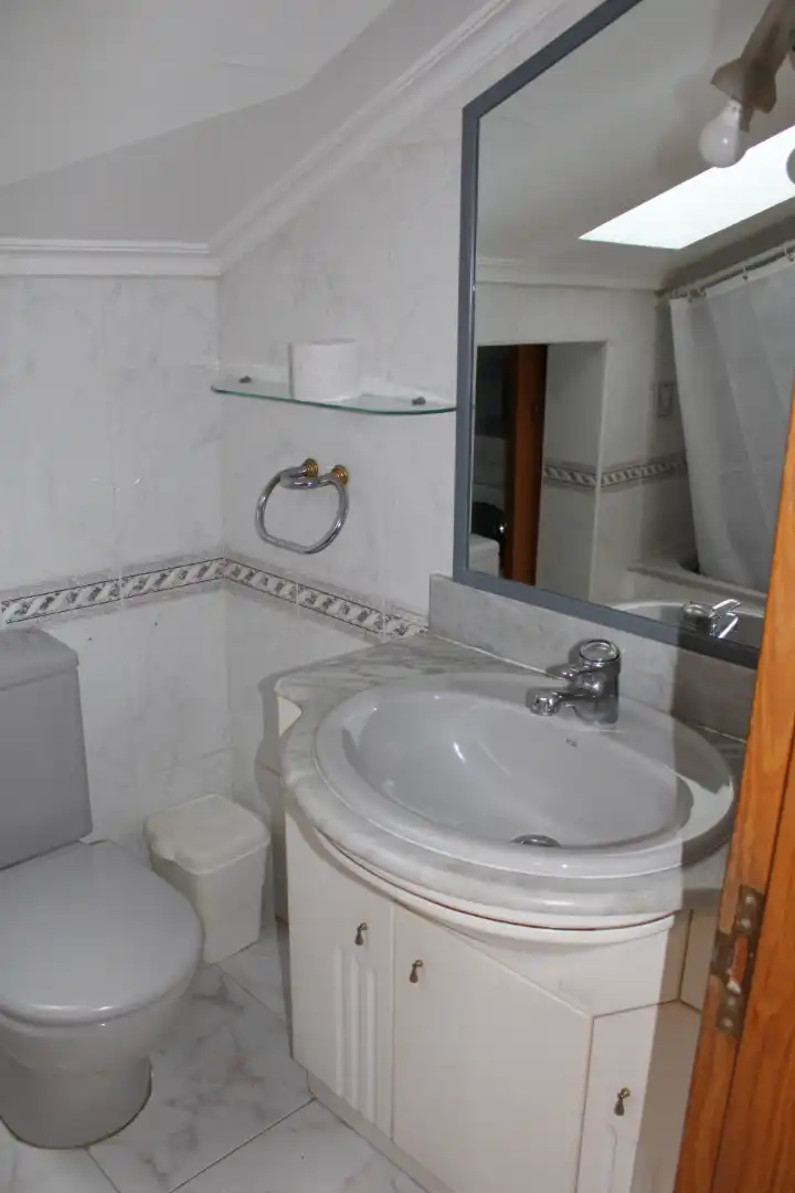 Baño de Piso en venta en Santander con Amueblado