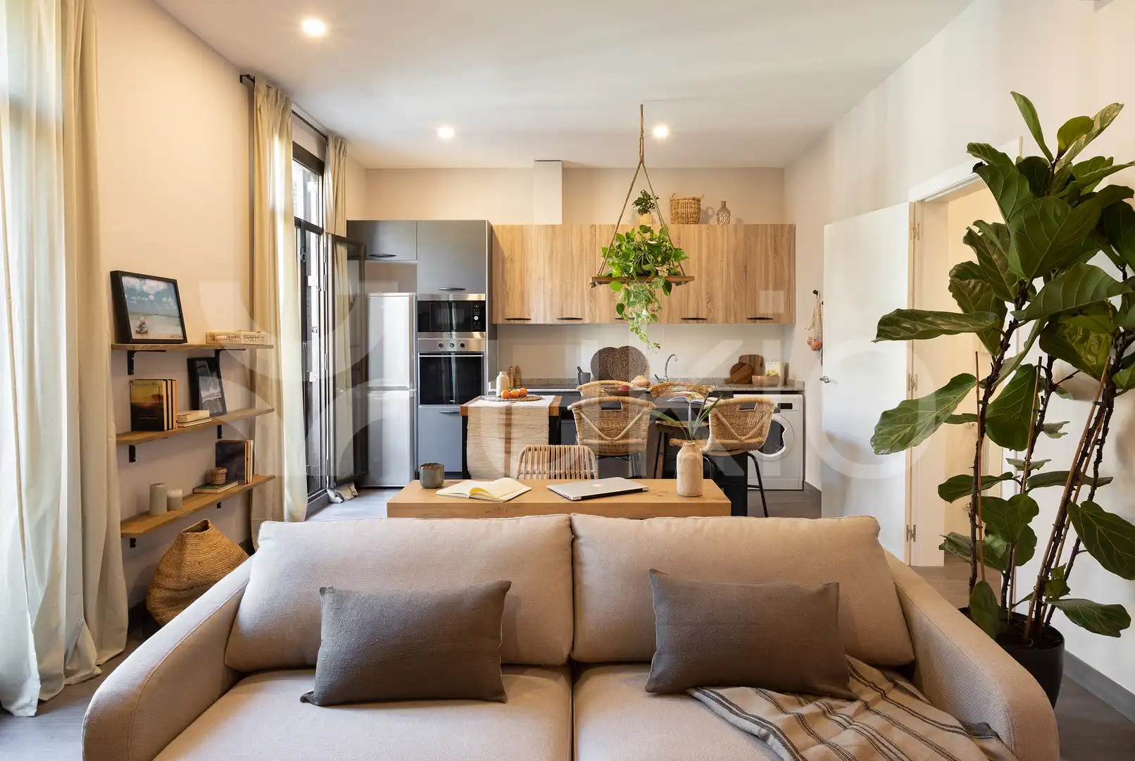 Apartamento con terraza en alquiler en Carrer de València, imagen 6
