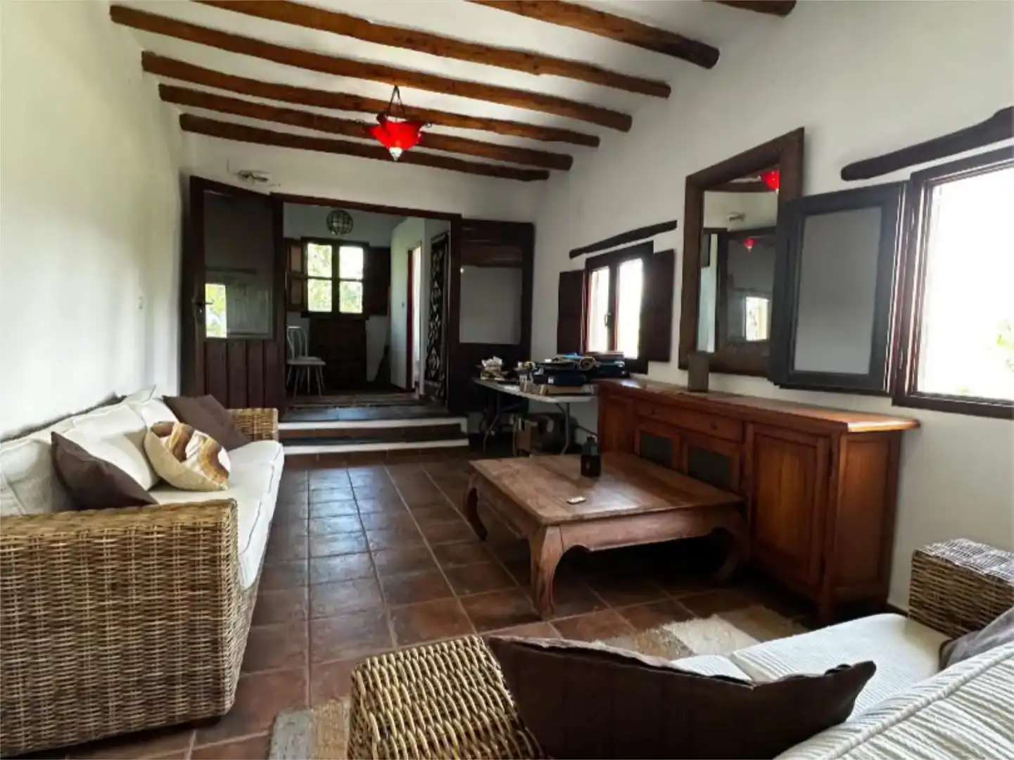 Sala d'estar de Finca rústica en venda en Carataunas amb Balcó