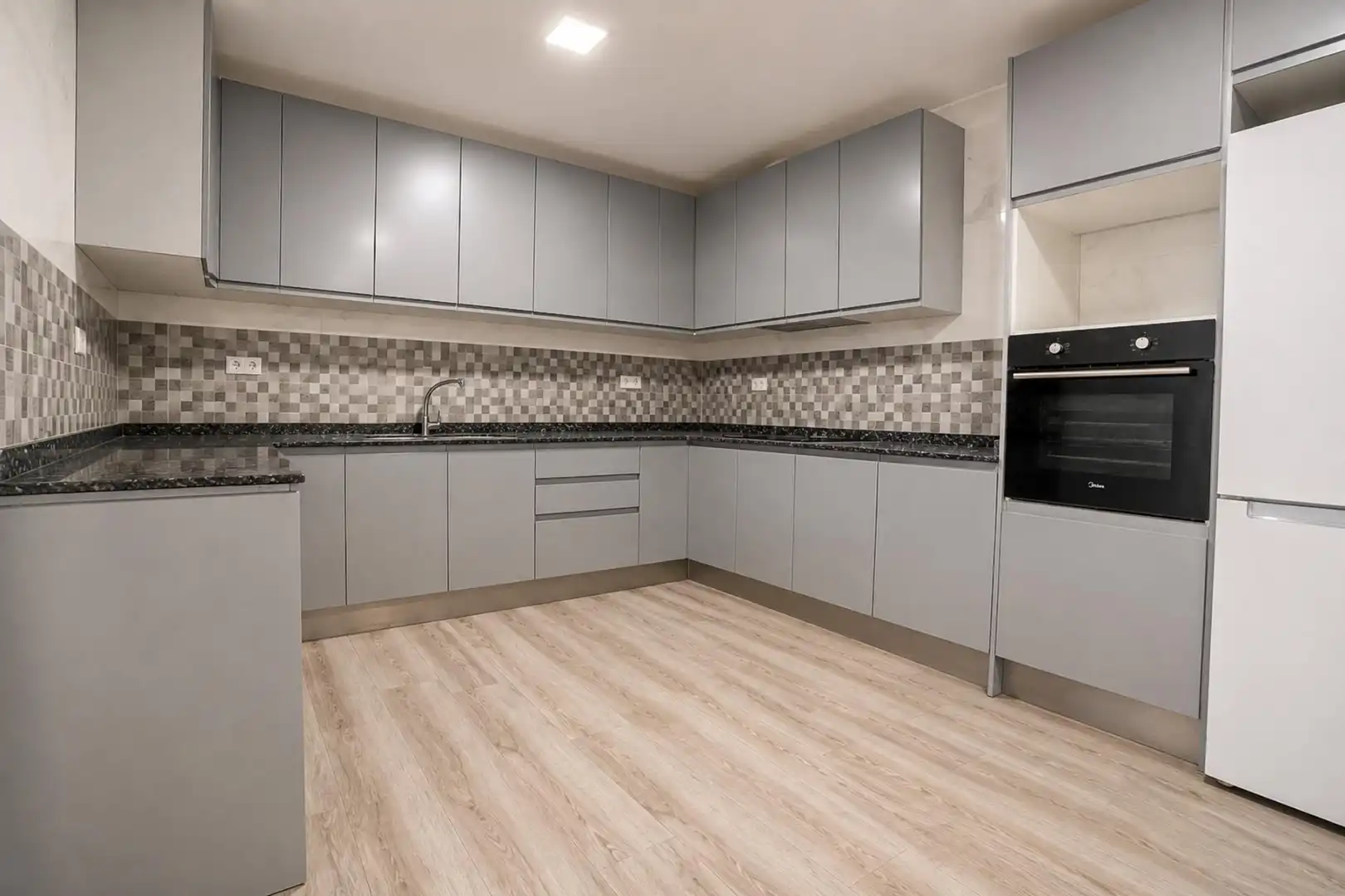 Kitchen of Detached homes for sale in Tarragona  with Air Conditioner, Heating and Terrace