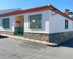 Vista exterior de Casa o xalet en venda en La Malahá amb Aire condicionat, Terrassa i Traster