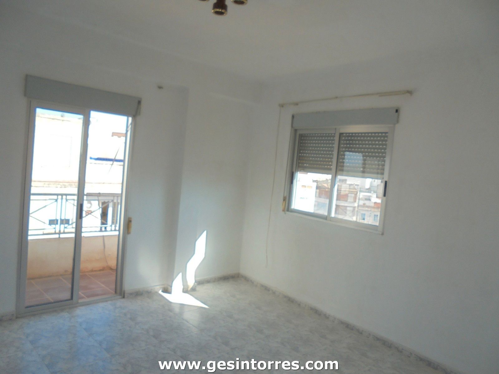 Habitación de Piso en venta en Villar del Arzobispo con Balcón