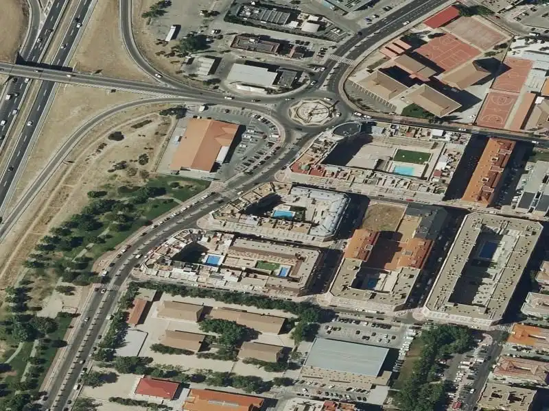 Vista exterior de Piso en venta en Parla