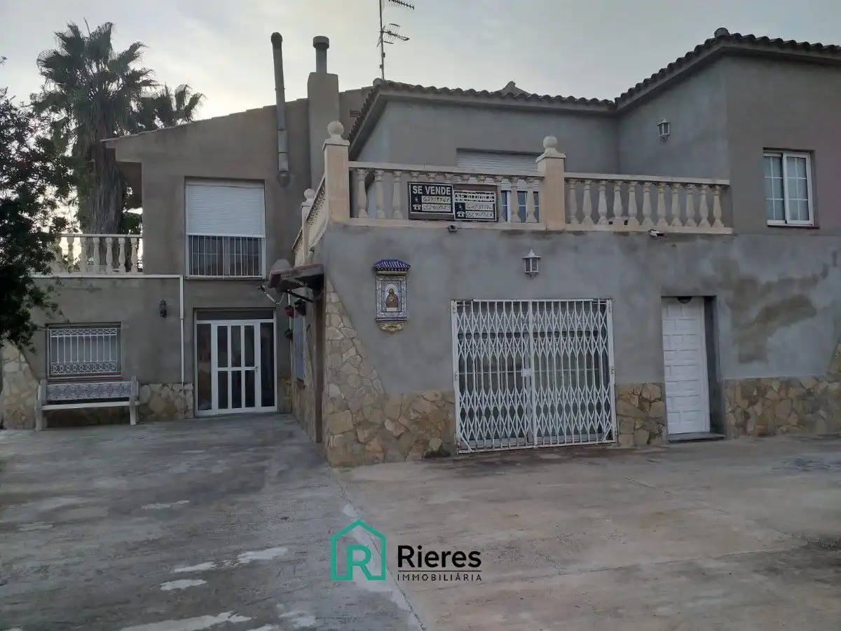 Vista exterior de Casa o chalet en venta en Deltebre con Aire acondicionado y Terraza