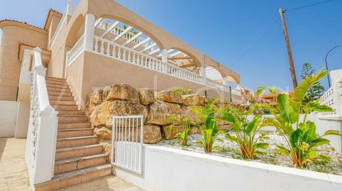 Foto 2 de Casa adosada en venda a Calle Torrevella, Pueblo Acantilado - Lanuza, El Campello