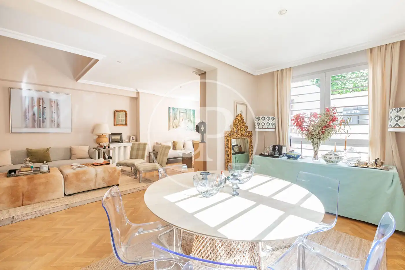 Comedor de Casa adosada en venta en Madrid con Aire acondicionado, Calefacción y Jardín privado