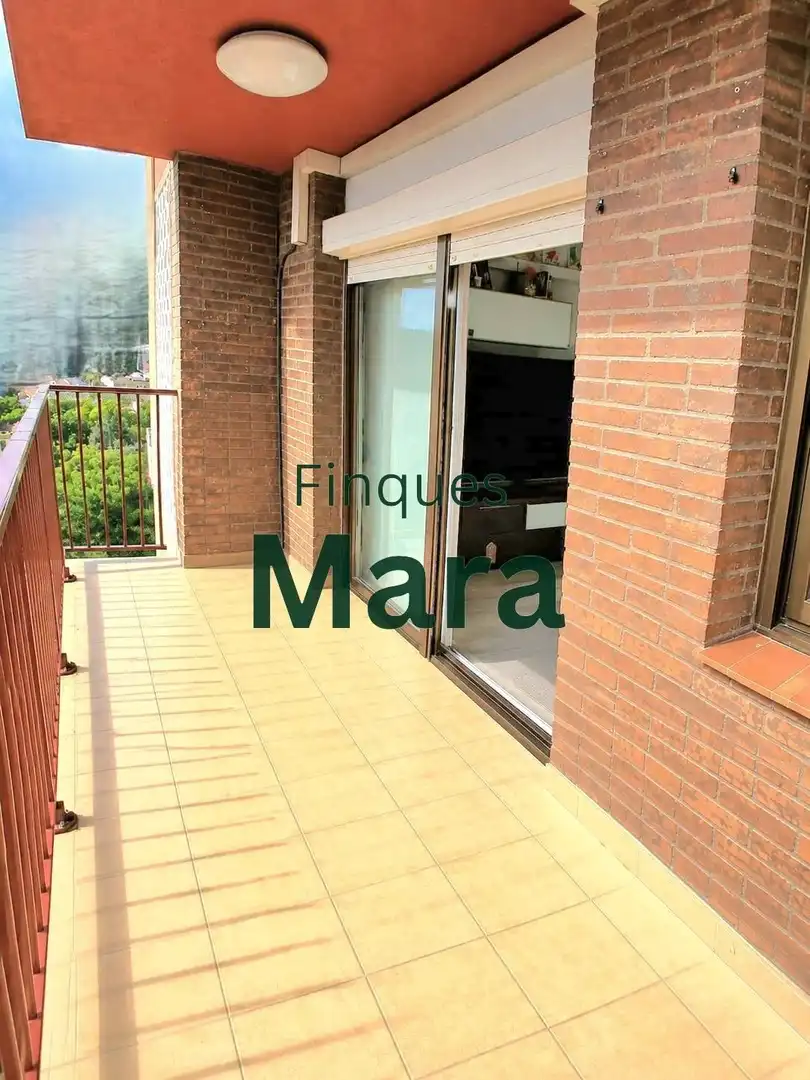 Terraza de Piso en venta en Sant Boi de Llobregat con Aire acondicionado y Balcón
