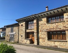 Exterior view of Country house for sale in Villaviciosa  with Furnished