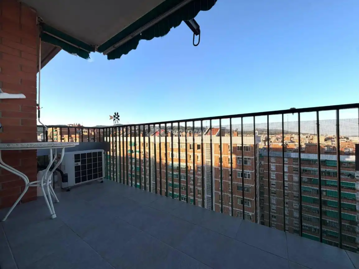 Appartement avec terrasse à vendre à Salut - Lloreda