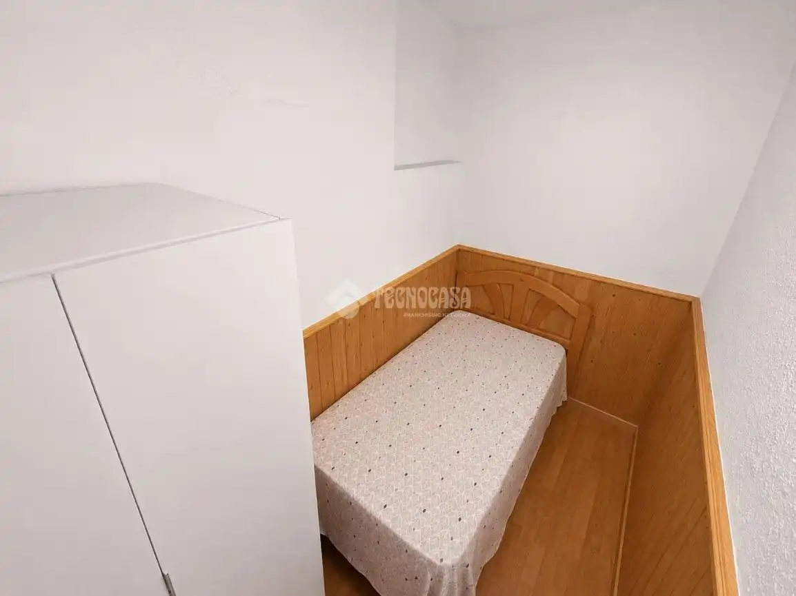 Habitación de Piso en venta en Madrid con Aire acondicionado, Terraza y Amueblado