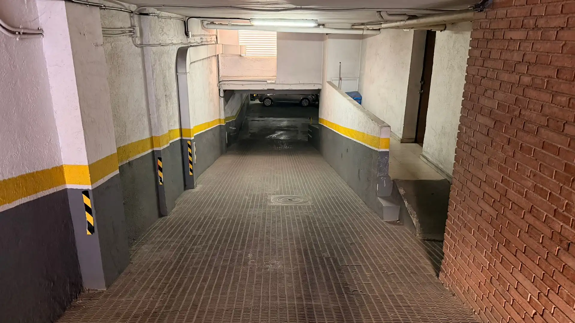 Parking of Garage for rent in Madrid