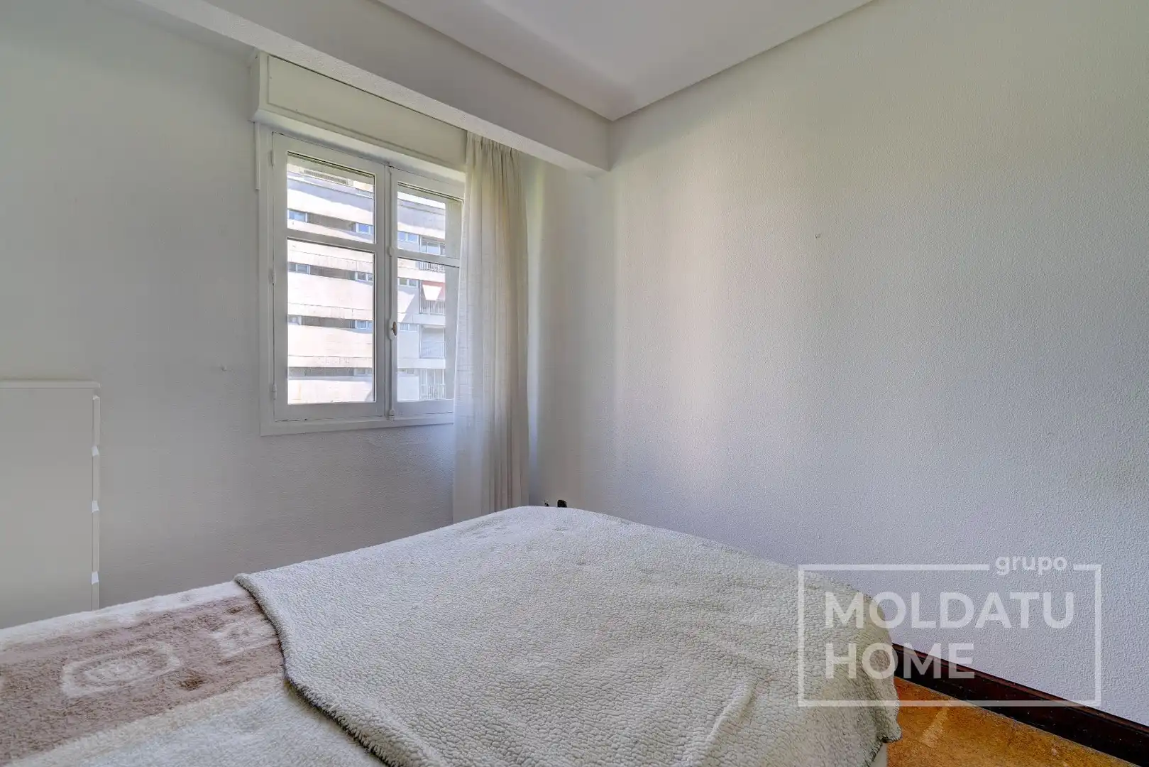 Schlafzimmer von Wohnung zum Verkauf in Donostia - San Sebastián  mit Heizung, Terrasse und Abstellraum