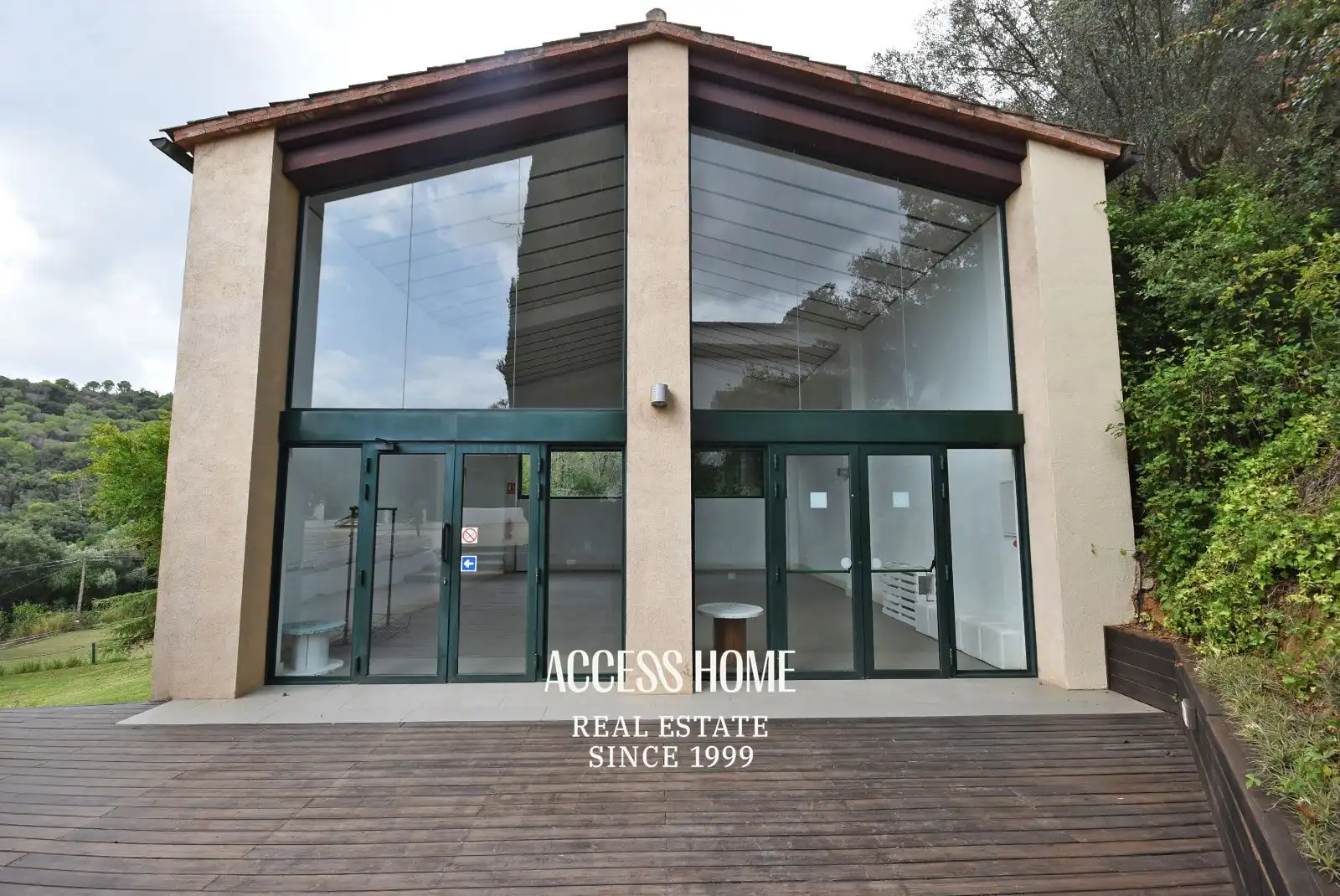 Außenansicht von Country house zum Verkauf in Argentona mit Heizung