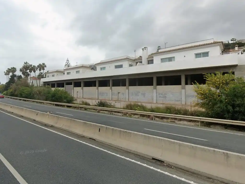 Außenansicht von Geschaftsraum zur Miete in Estepona