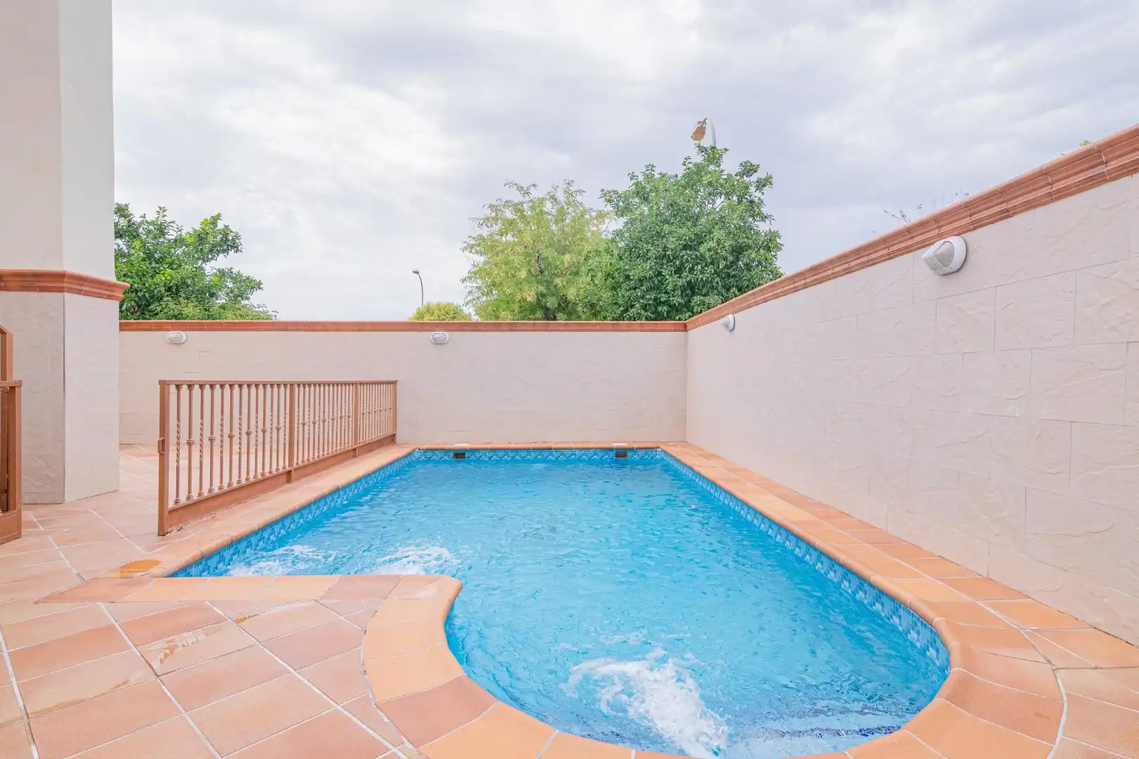 Piscina de Casa adosada en venta en Vegas del Genil con Aire acondicionado, Calefacción y Balcón
