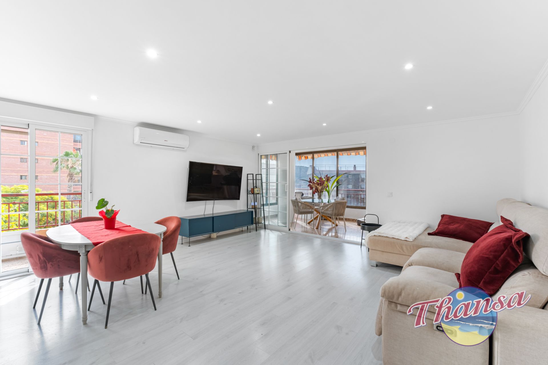 Living room of Flat for sale in Alicante / Alacant  with Air Conditioner, Heating and Furnished