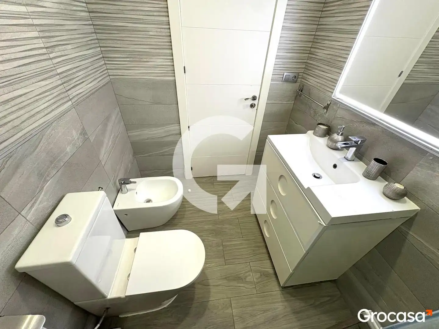 Bathroom of Flat for sale in Mataró  with Furnished, Oven and Washing machine