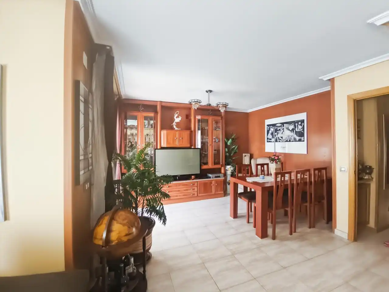 Sala de estar de Casa adosada en venta en Rivas-Vaciamadrid con Aire acondicionado, Calefacción y Jardín privado